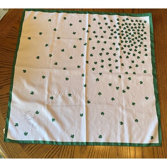 Ireland White Green Clover Scarf 26x27 Women's Lightweight Polyester - Picture 5 of 6